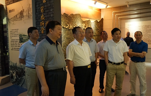 株洲市委常委、宣传部长聂方红一行参观校史馆