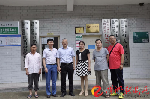 王雄伟一行开展“五个一”、“五个好”活动。