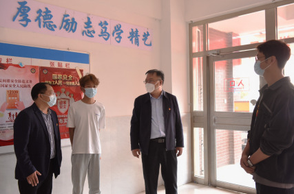 湖南化工职院：热血男儿，同心抗疫